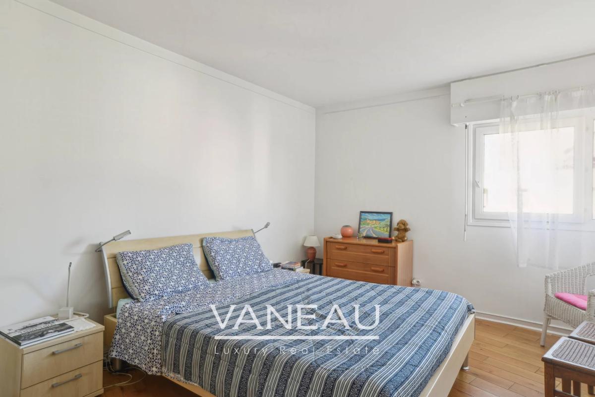 Mirabeau/Javel - 4 pièces avec balcon, 3 chambres