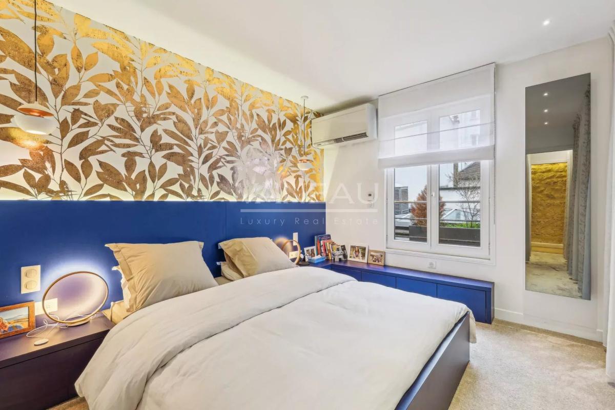 Paris VIe – Appartement quatre pièces entièrement rénové