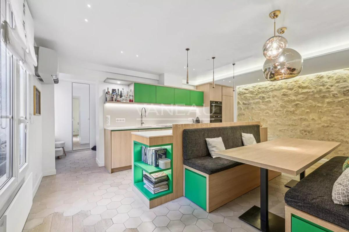 Paris VIe – Appartement quatre pièces entièrement rénové