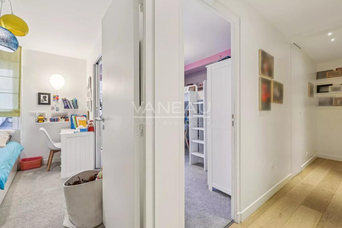 Paris VIe – Appartement quatre pièces entièrement rénové