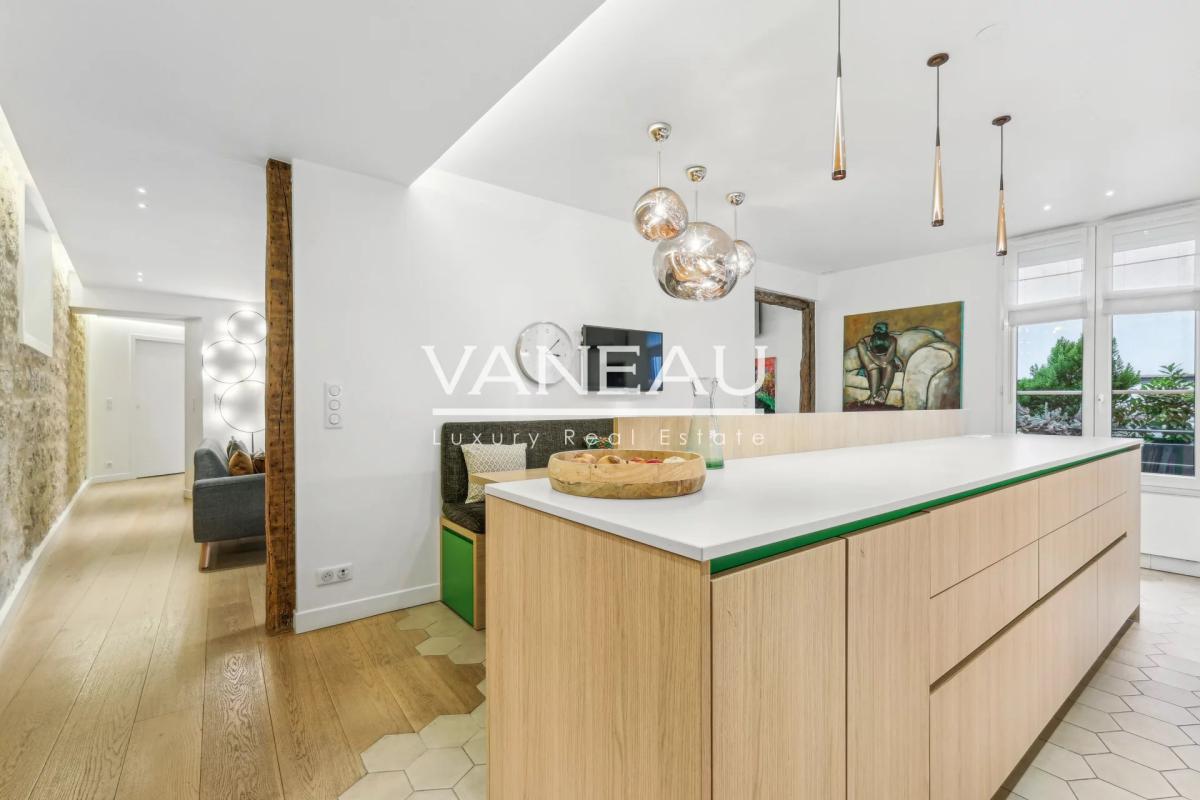 Paris VIe – Appartement quatre pièces entièrement rénové