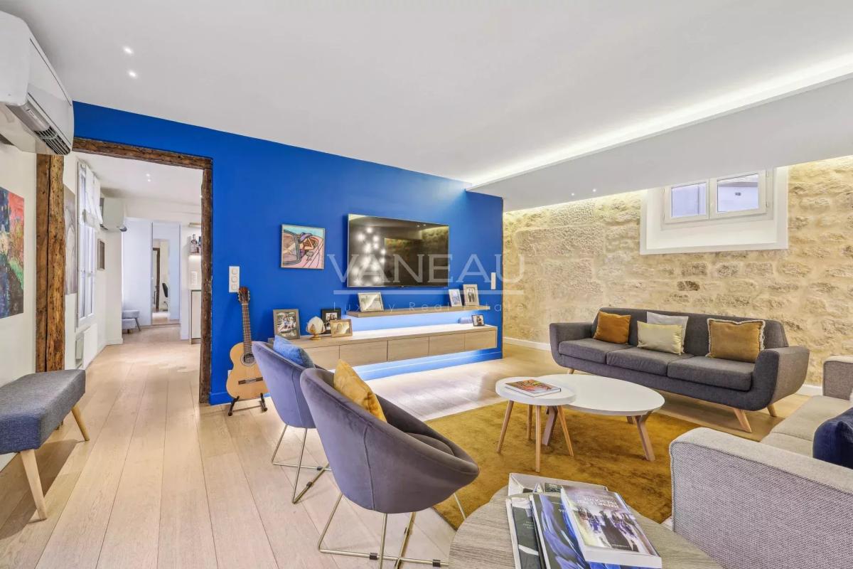 Paris VIe – Appartement quatre pièces entièrement rénové