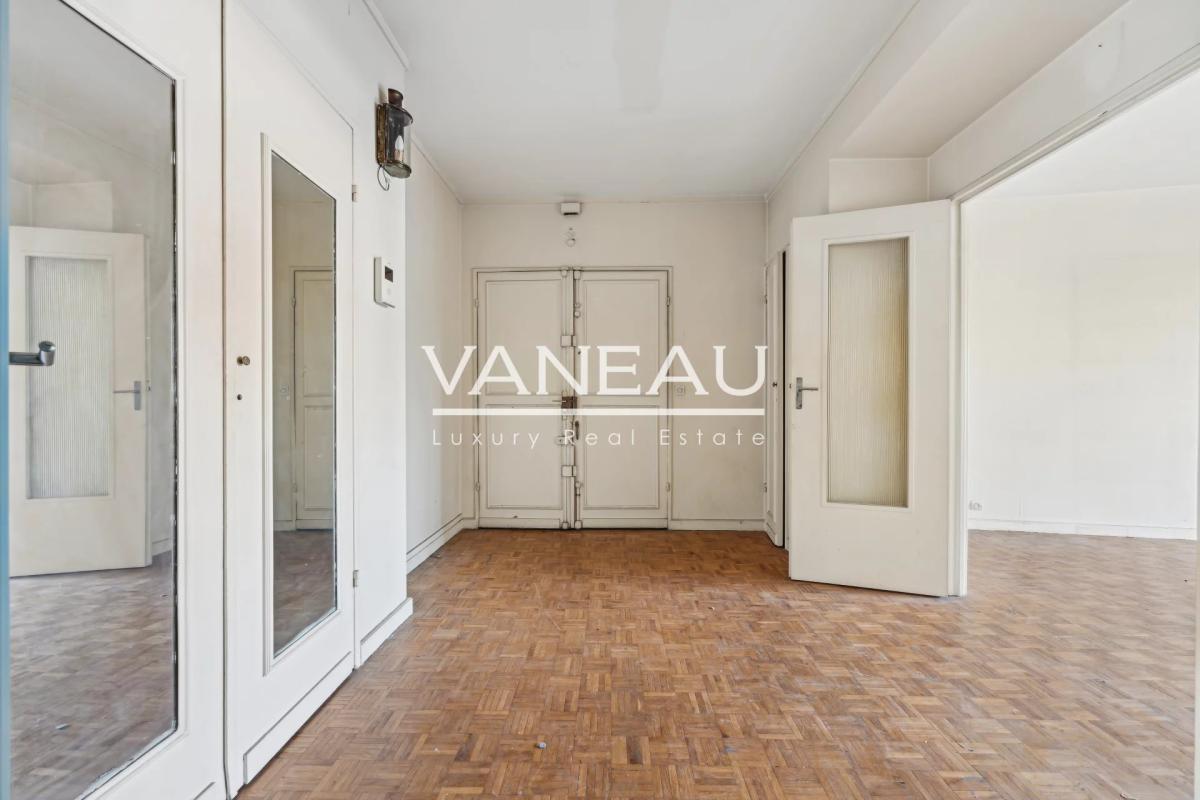 Boulogne-Billancourt - Deux pièces transformable en trois pièces