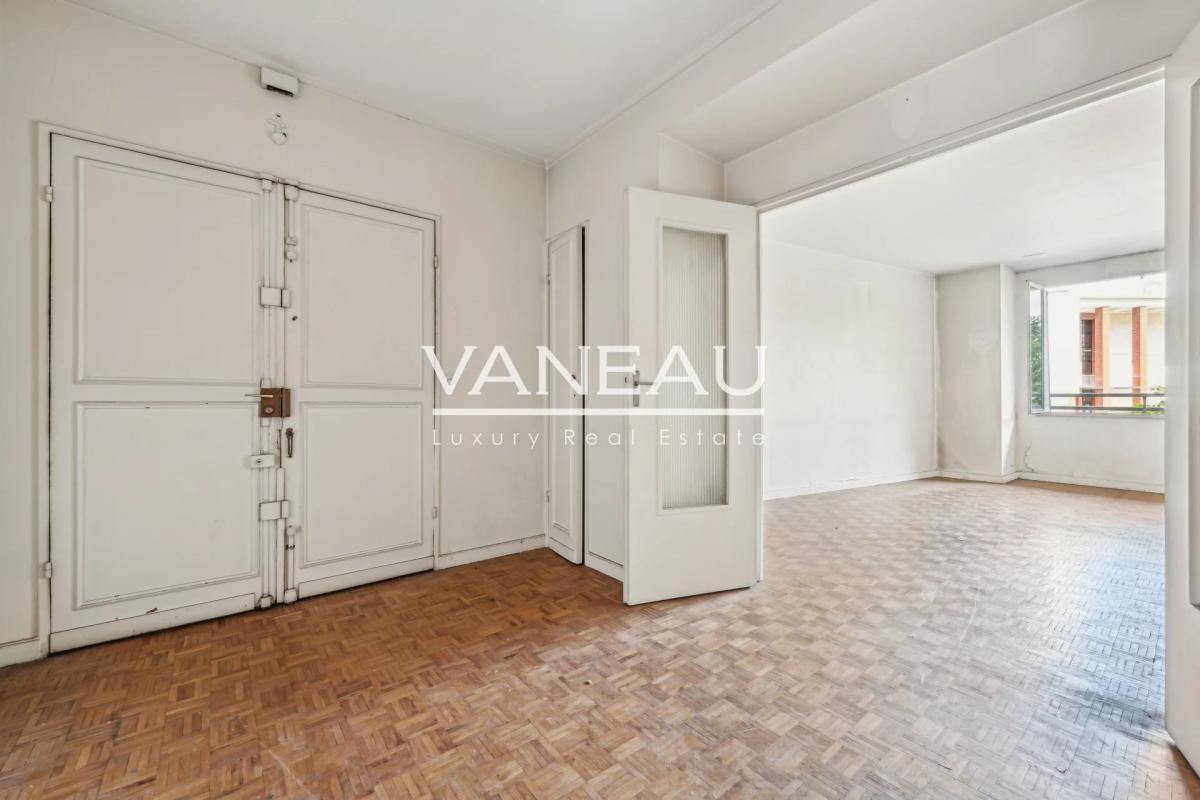 Boulogne-Billancourt - Deux pièces transformable en trois pièces