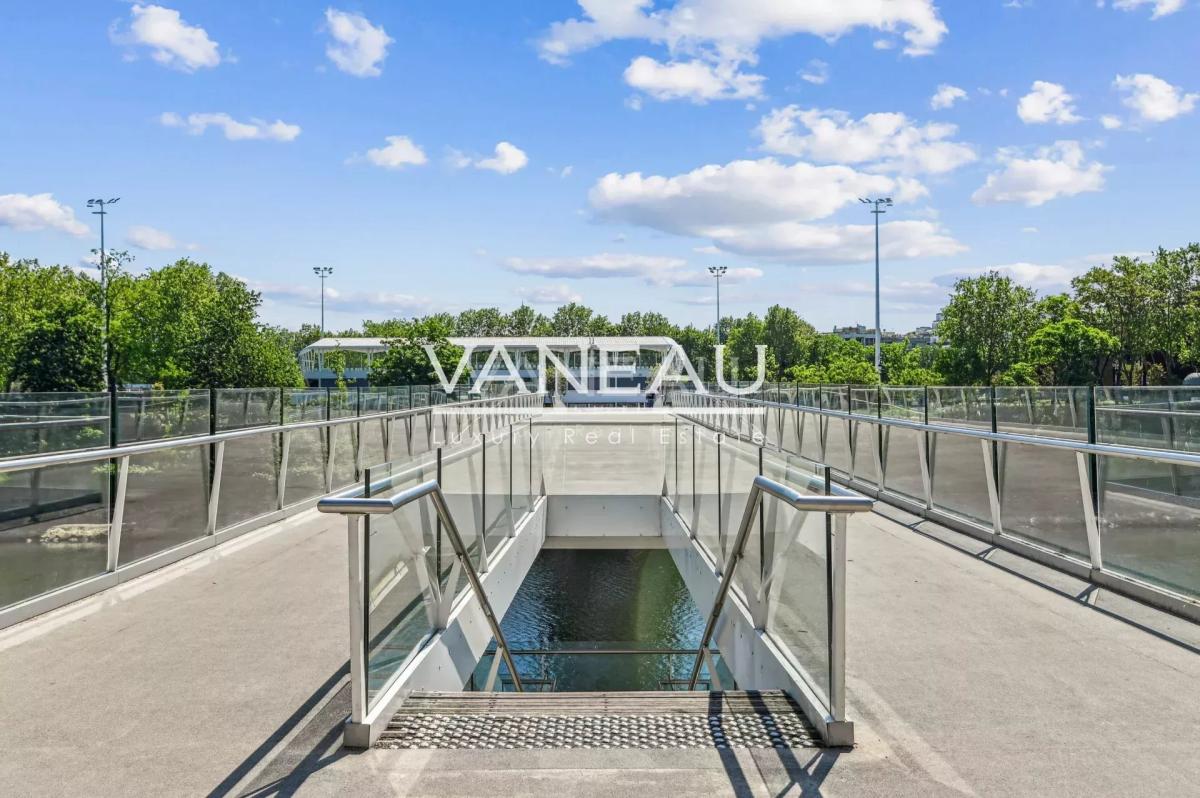 Dernier étage avec terrasse - Vue panoramique - Ile de Puteaux