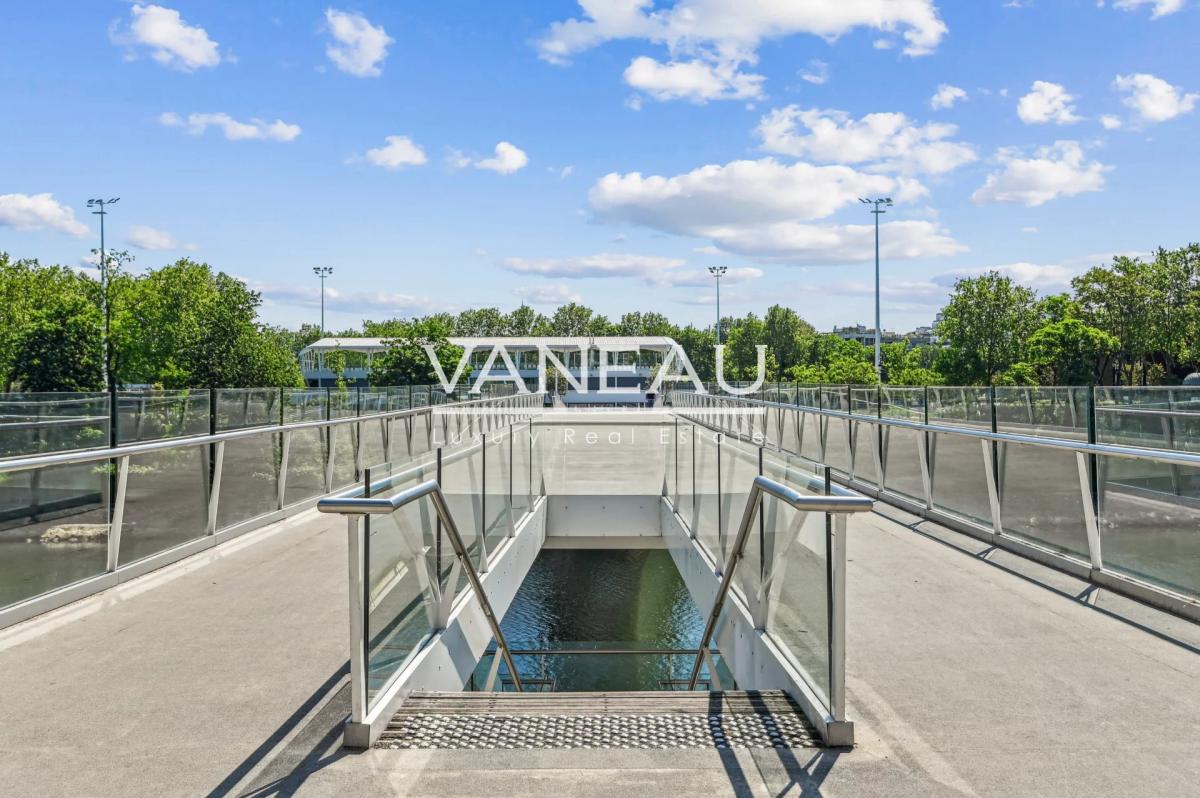 Dernier étage avec terrasse - Vue panoramique - Ile de Puteaux