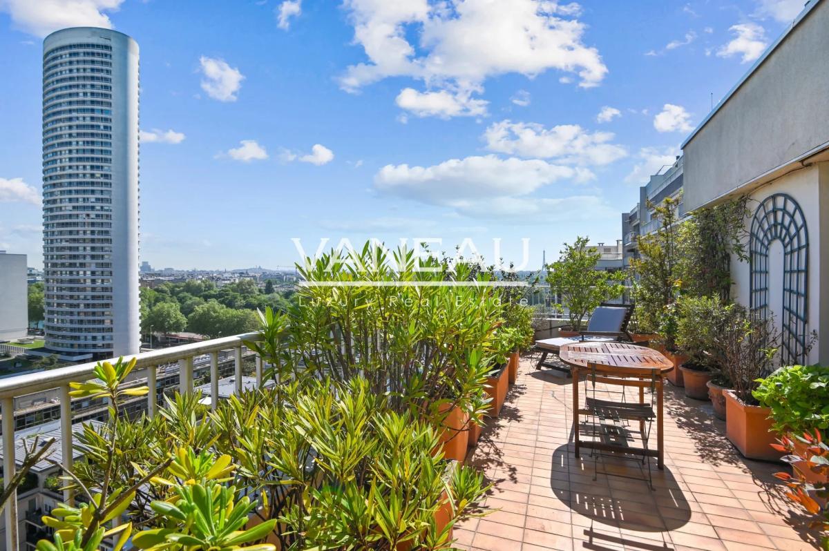 Dernier étage avec terrasse - Vue panoramique - Ile de Puteaux