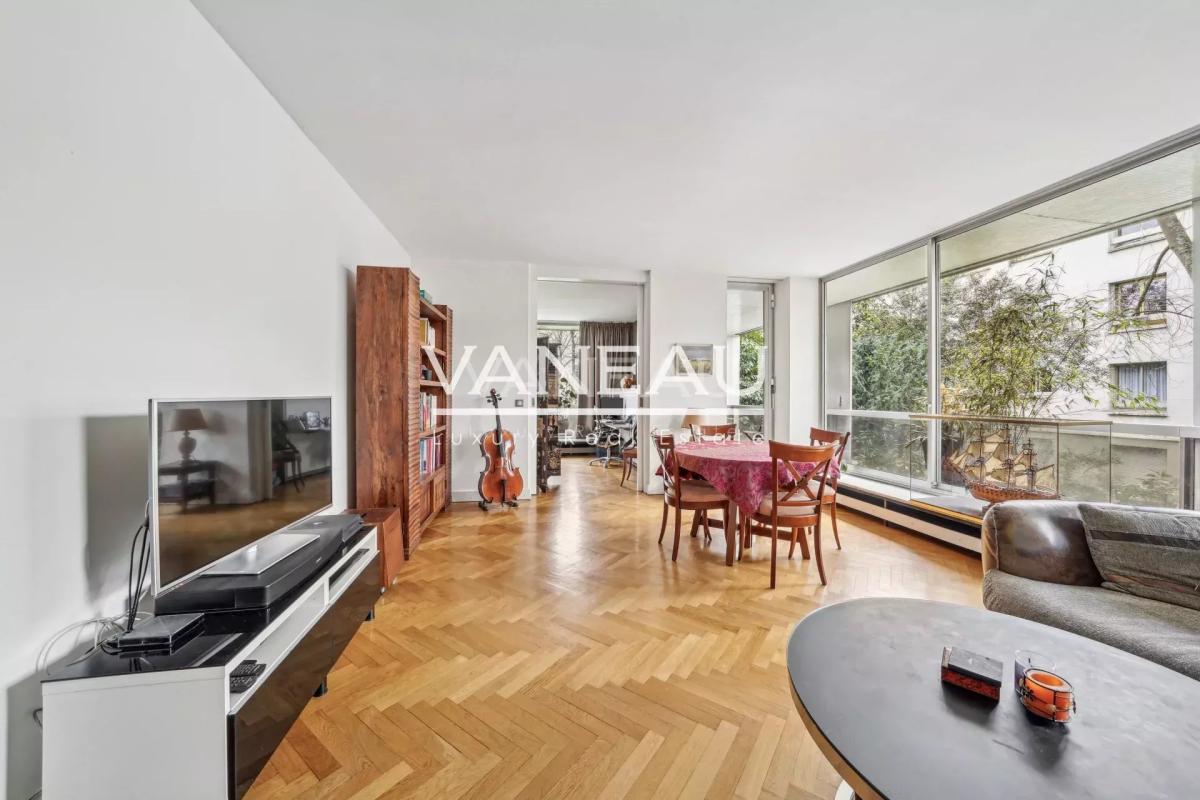 Boulogne Nord Parchamp Albert Khan - Bel appartement avec loggia