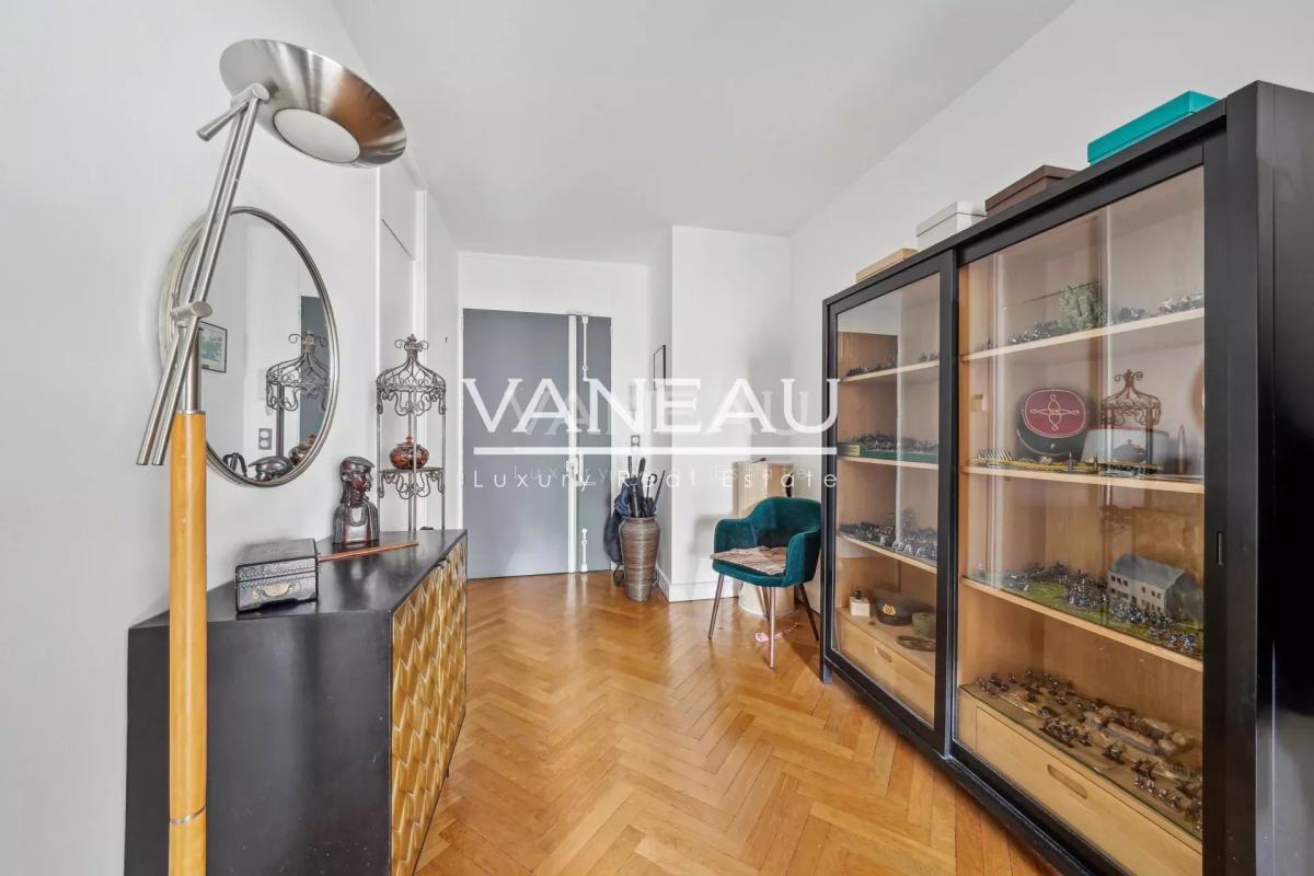 Boulogne Nord Parchamp Albert Khan - Bel appartement avec loggia
