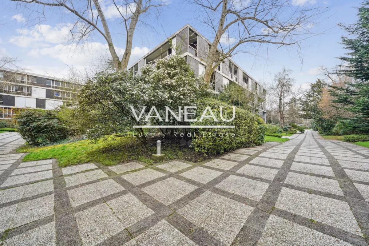 Boulogne Nord Parchamp Albert Khan - Bel appartement avec loggia
