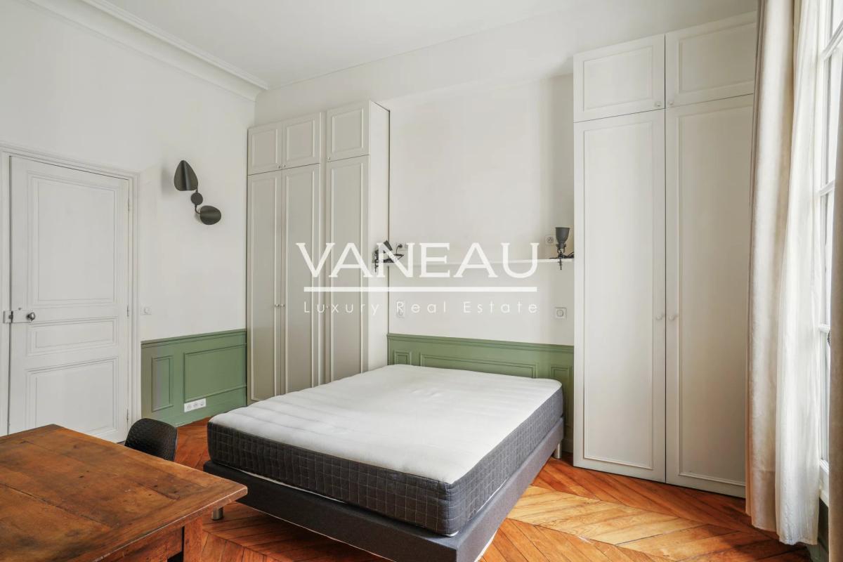 PIED-À-TERRE - TRIANGLE D'OR