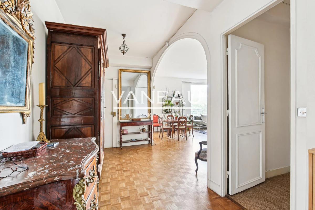Neuilly - Madrid - Sur jardin - Balcon