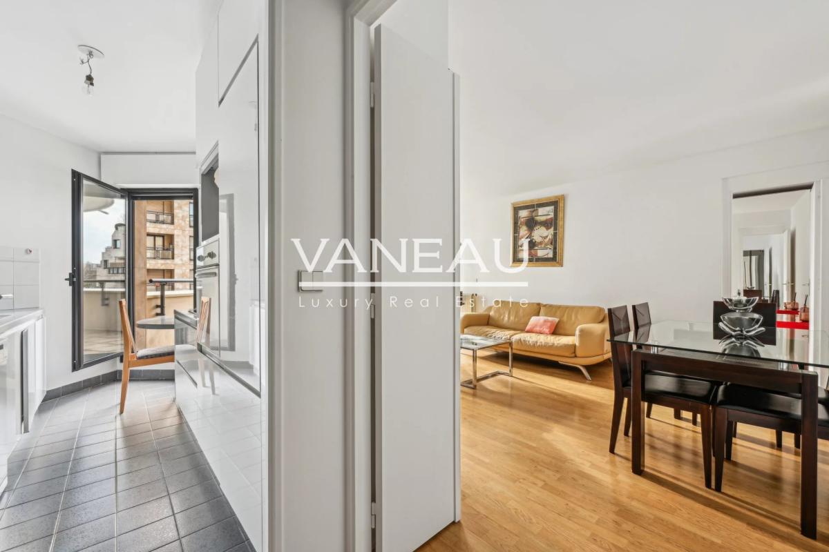 Levallois-Perret - Appartement en parfait état avec balcon