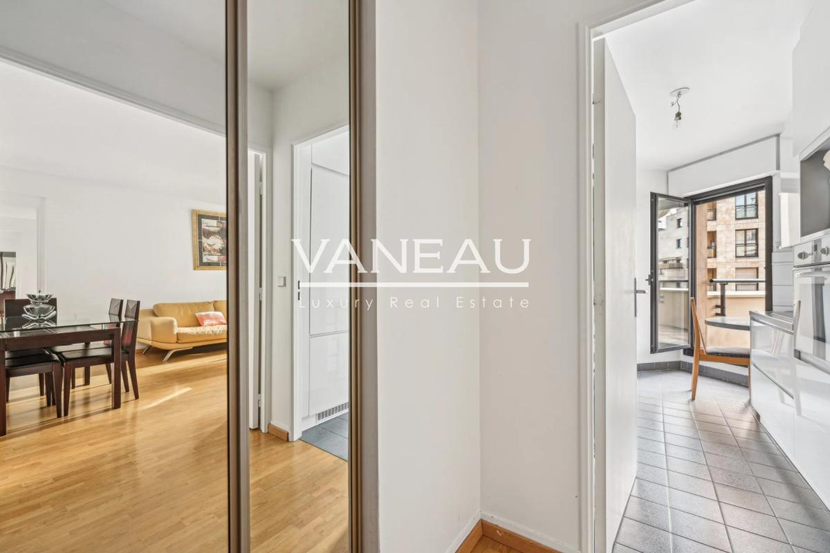 Levallois-Perret - Appartement en parfait état avec balcon