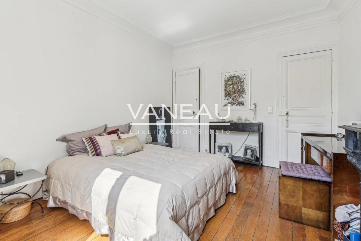 Neuilly - Mairie - Trois chambres