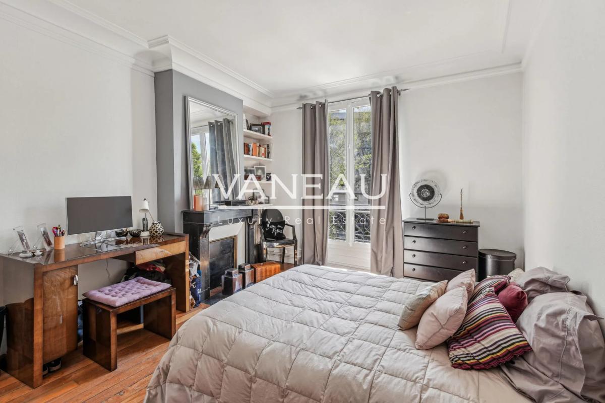 Neuilly - Mairie - Trois chambres
