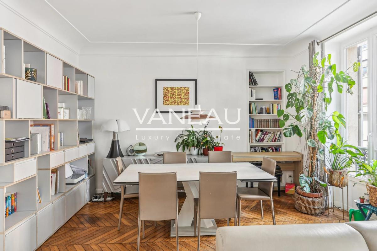 Paris Xème - Bel appartement familial de quatre pièces en parfai