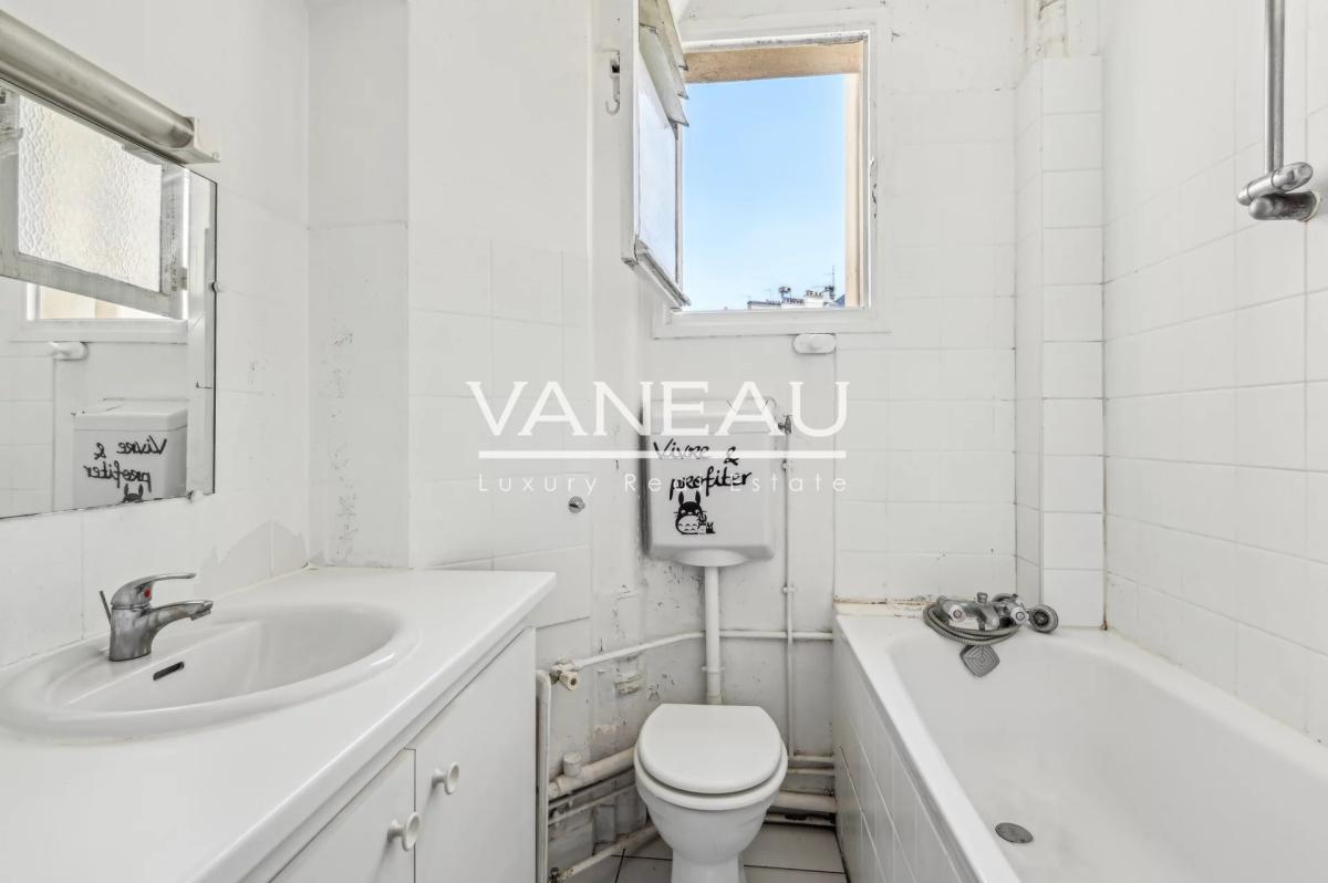 Paris XVe Volontaires - Appartement lumineux en étage élevé