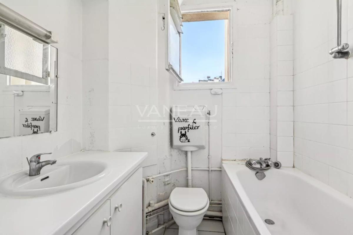 Paris XVe Volontaires - Appartement lumineux en étage élevé