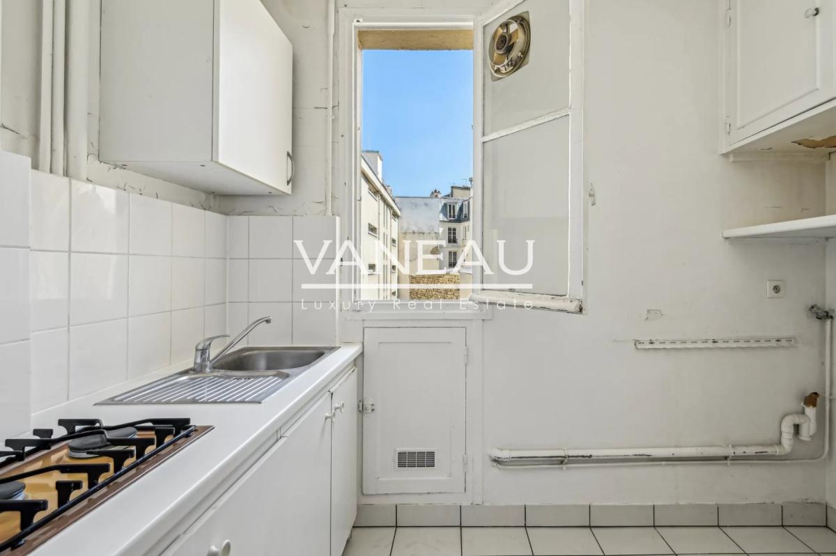 Paris XVe Volontaires - Appartement lumineux en étage élevé