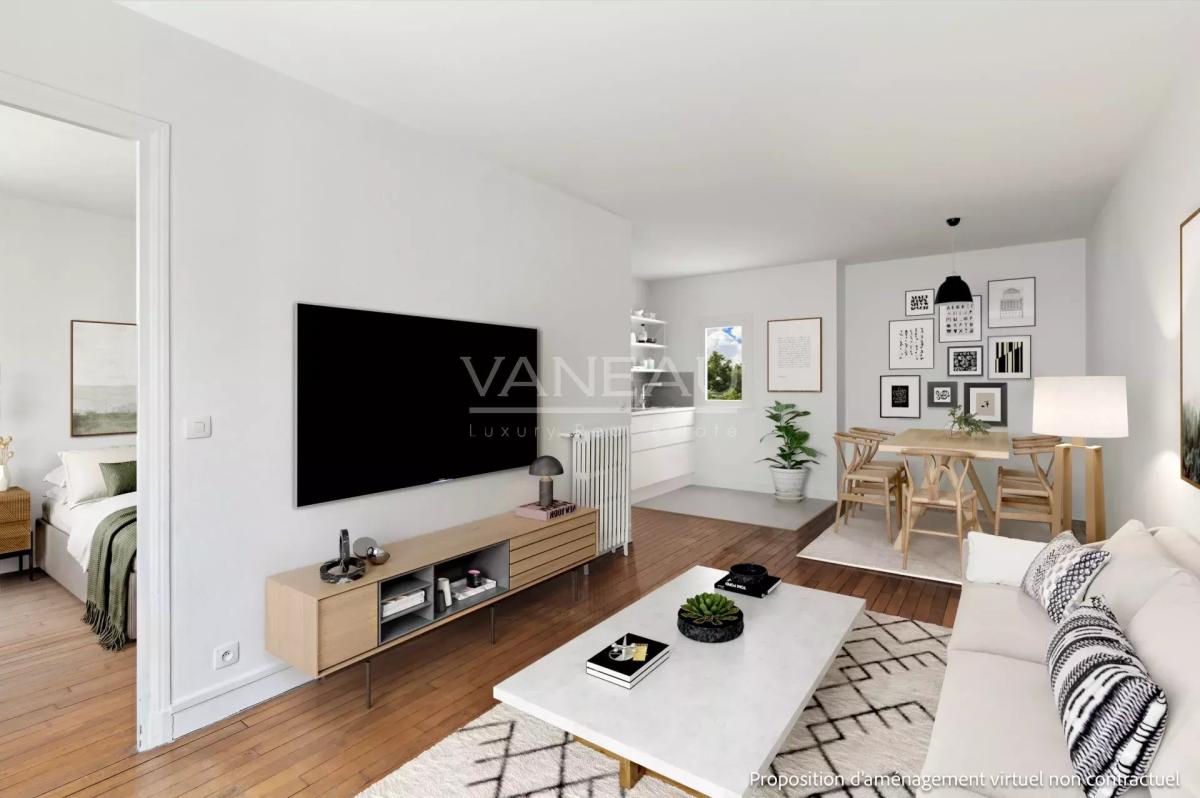 Paris XVe Volontaires - Appartement lumineux en étage élevé
