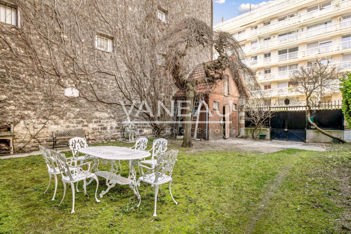 Maison de charme avec jardin - Cinq chambres