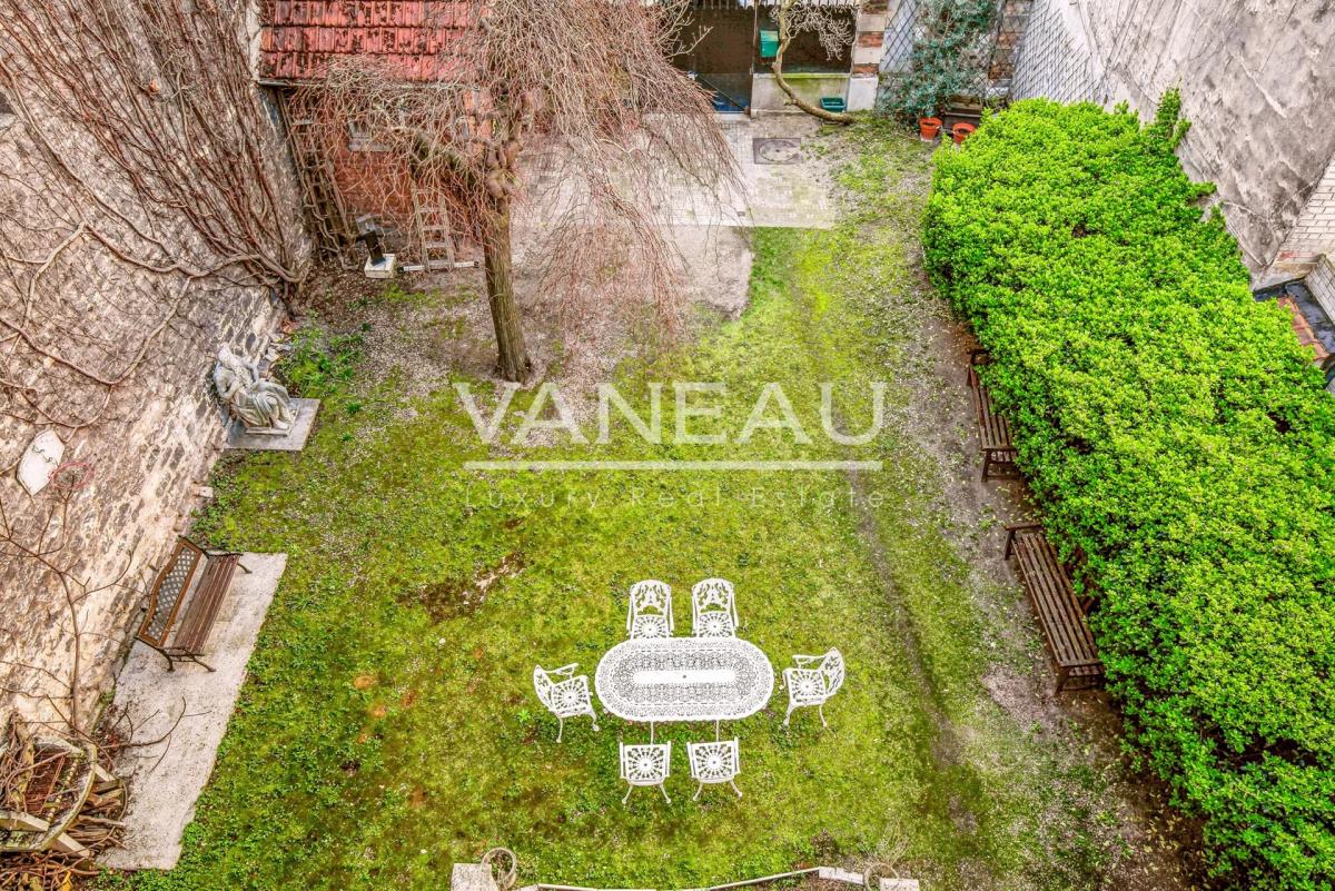 Maison de charme avec jardin - Cinq chambres