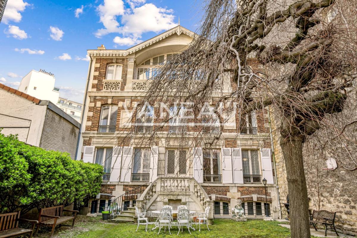 Maison de charme avec jardin - Cinq chambres