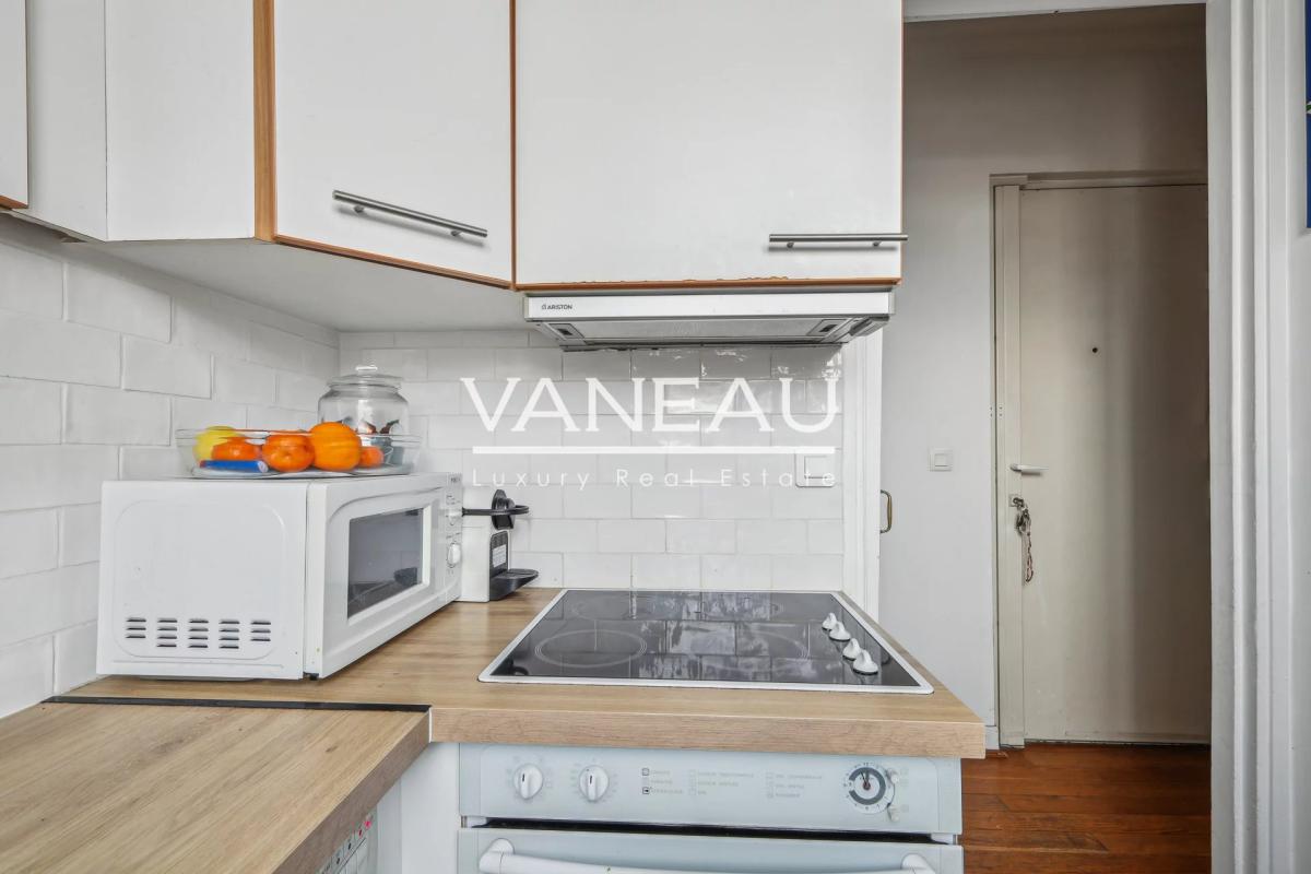 Exclusivité - Paris XVème 3 pièces ou grand 2 pièces lumineux en