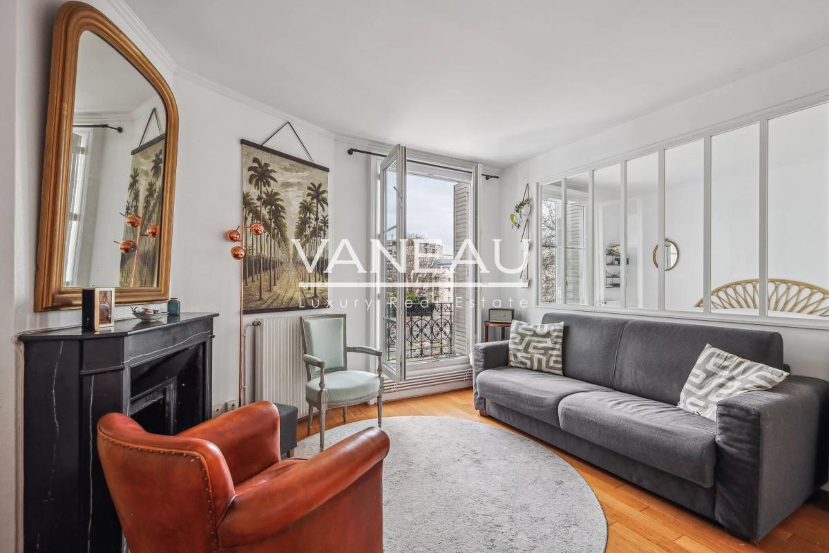 Exclusivité - Paris XVème 3 pièces ou grand 2 pièces lumineux en