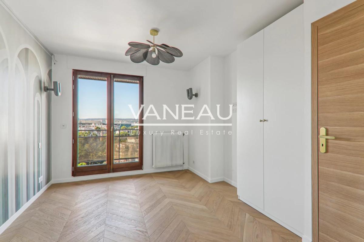 PARIS XVe - PENTHOUSE - TERRASSES -  VUE TOUR EIFFEL