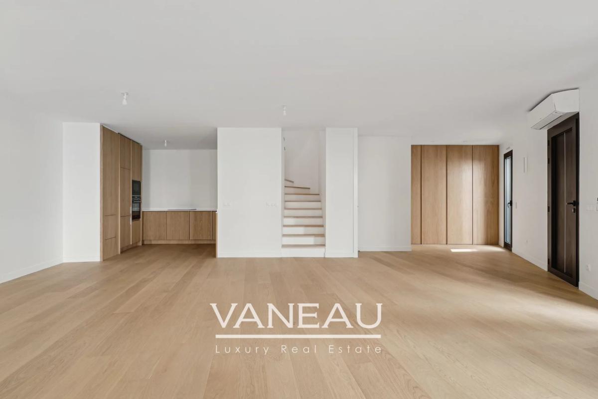 Maison Individuelle 6 Pièces avec Terrasse et Jardin