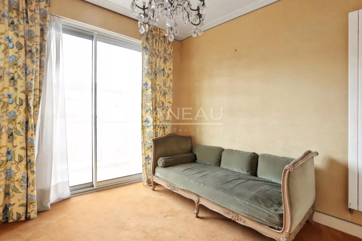 Neuilly - Saint James - quatre pièces avec terrasse