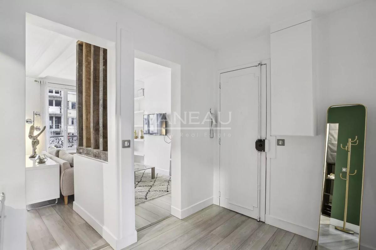 Neuilly - Hôtel de Ville - charmant deux pièces