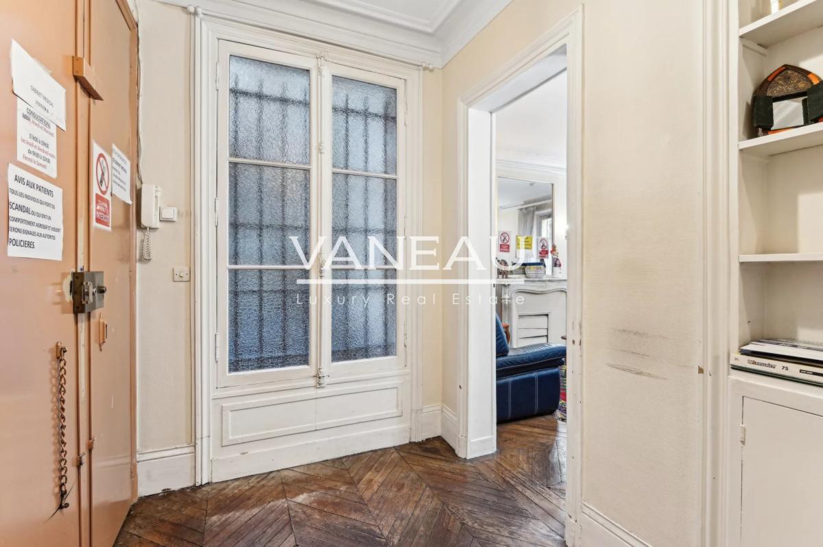 Paris Xe - Magenta / Saint-Quentin - charmant trois pièces pour 
