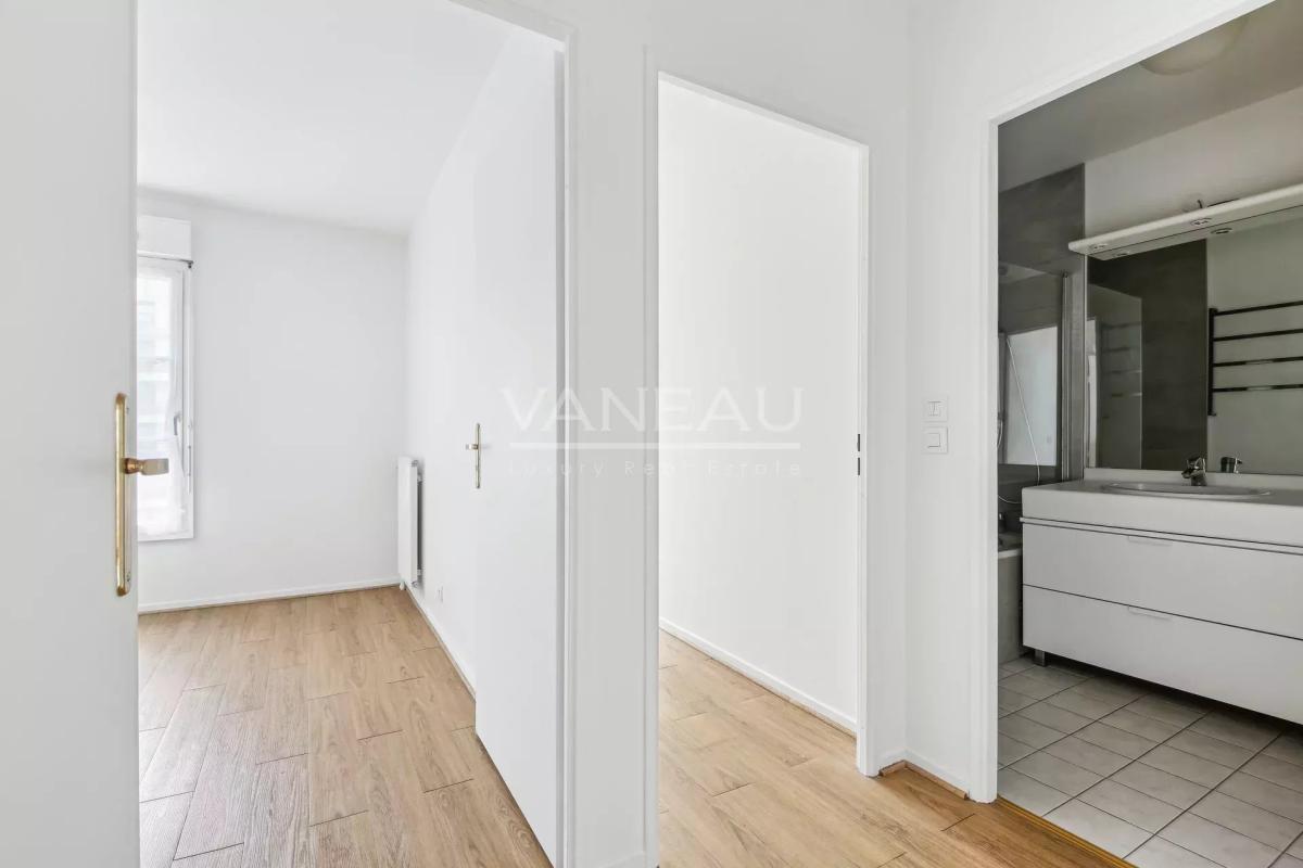 Courbevoie -  Faubourg de l'Arche - 3 pièces avec terrasse