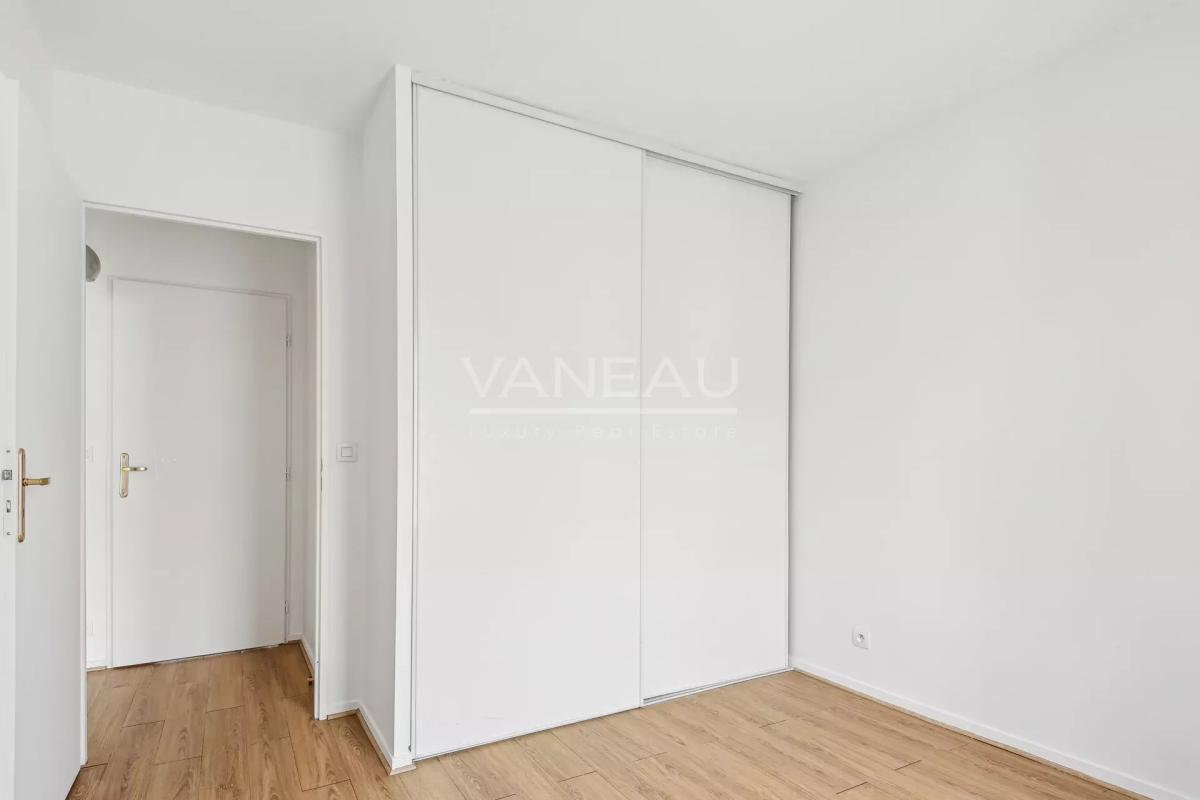 Courbevoie -  Faubourg de l'Arche - 3 pièces avec terrasse