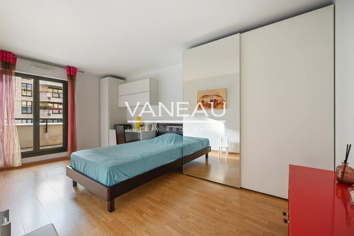 Levallois-Perret - Appartement en parfait état avec balcon
