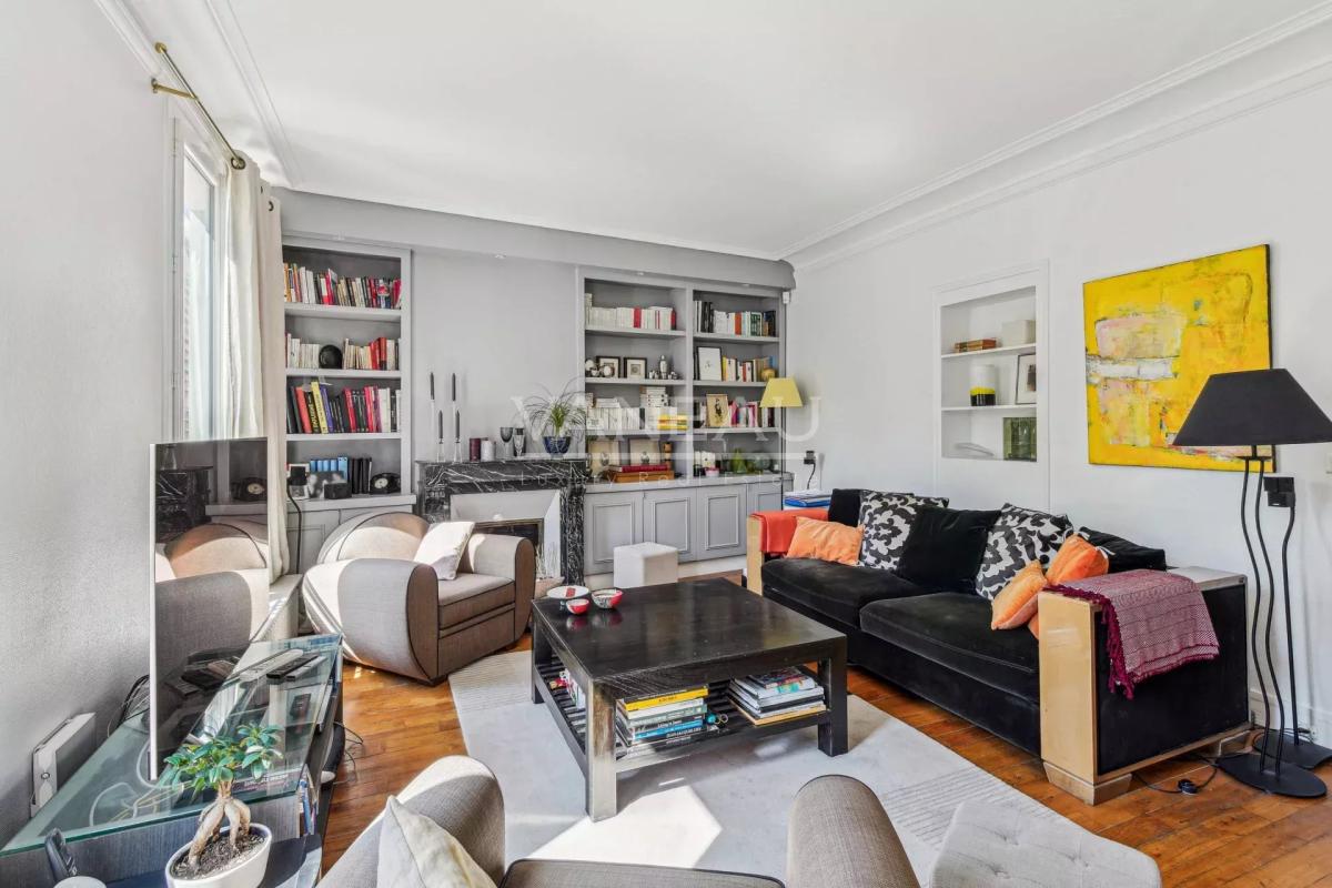 Neuilly - Mairie - Trois chambres