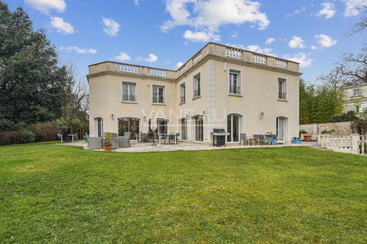 ENGHEINS LES BAINS- Maison Familiale