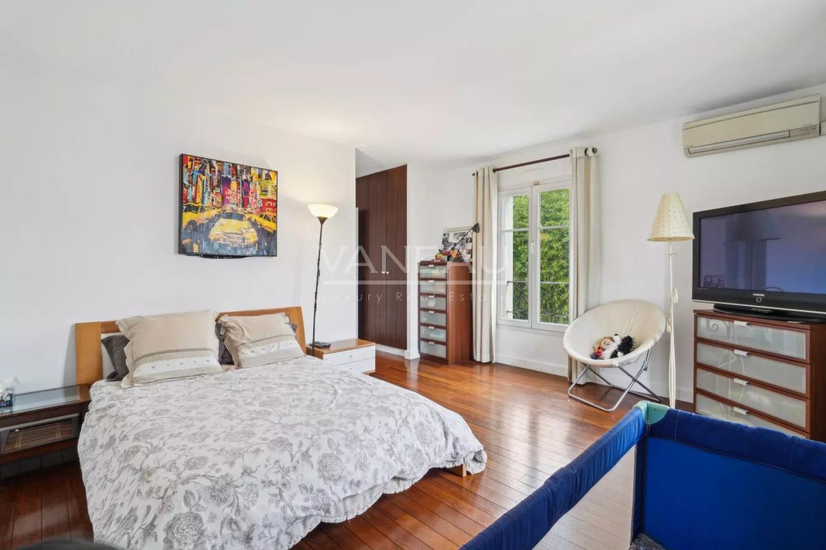ENGHEINS LES BAINS- Maison Familiale