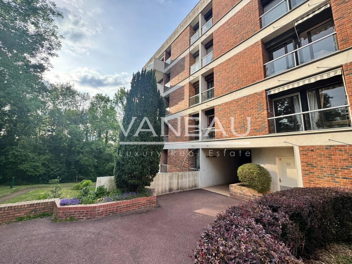 Jouy en Josas - Bel appartement familial offrant 3 chambres avec