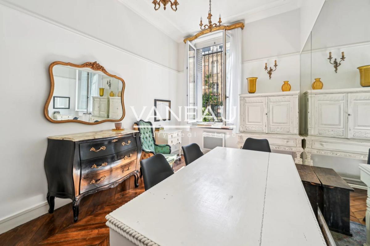 Exclusivité - Paris XVIe -  Muette / Cortambert - Idéal pied-à-t