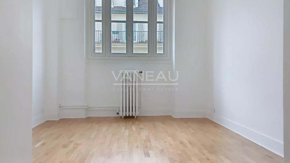 Paris VII - Rue Vaneau - Appartement familial