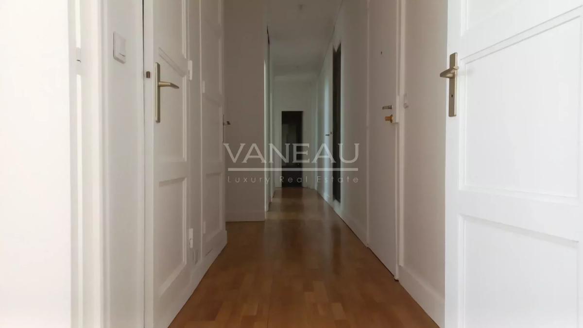 Paris VII - Rue Vaneau - Appartement familial
