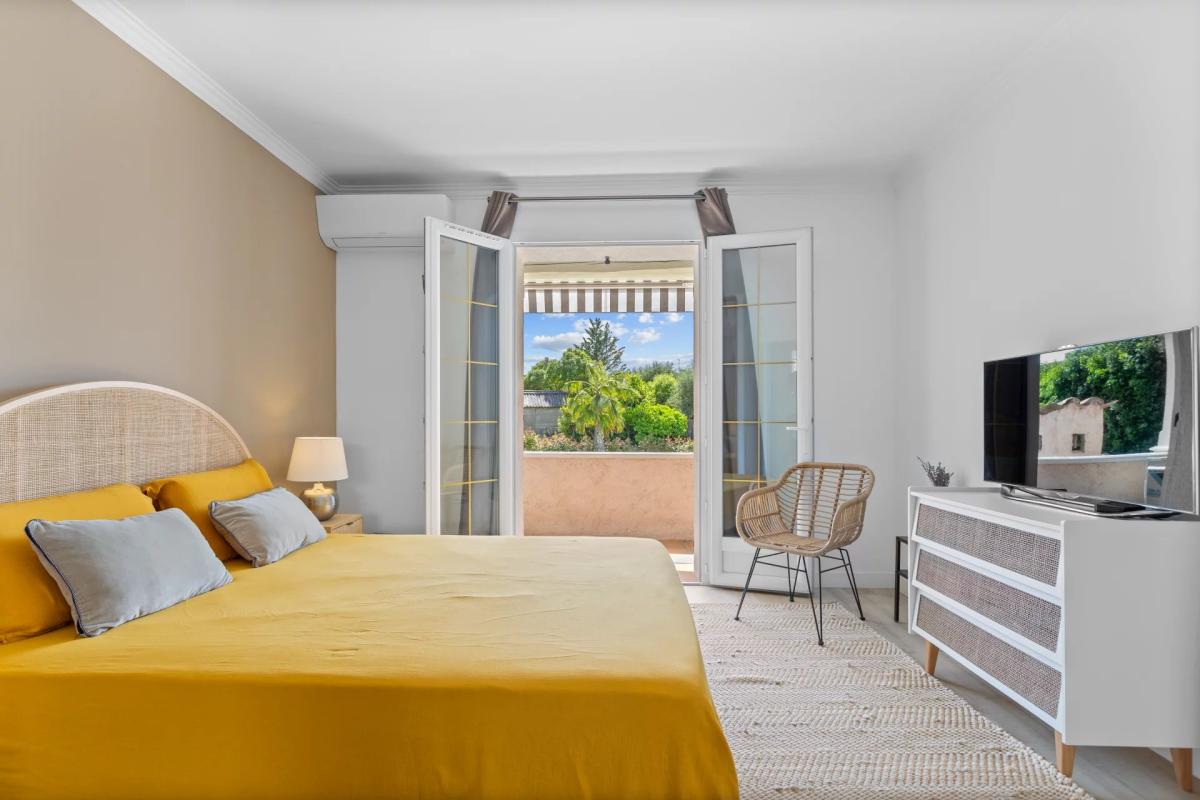 Proche Mougins, Magnifique villa rénovée à vendre