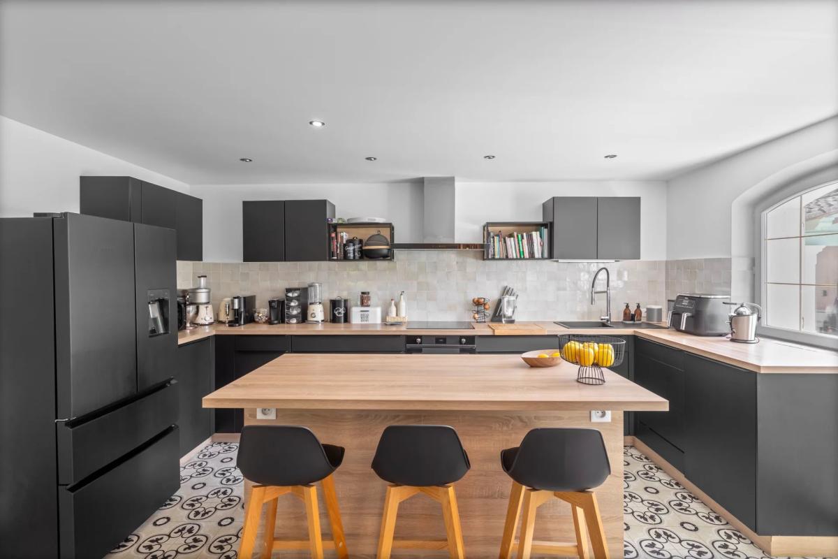 Proche Mougins, Magnifique villa rénovée à vendre
