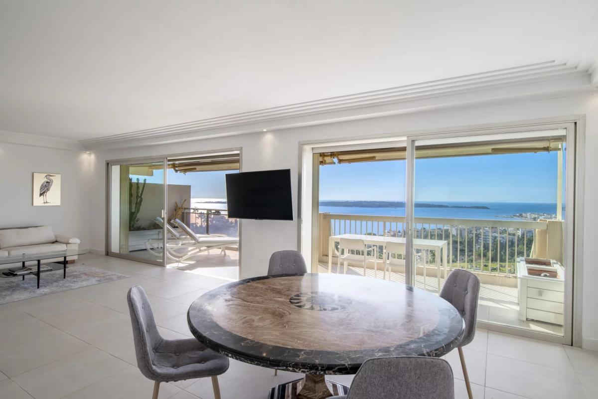 Appartement 4 pièces vue mer à vendre - Cannes Californie