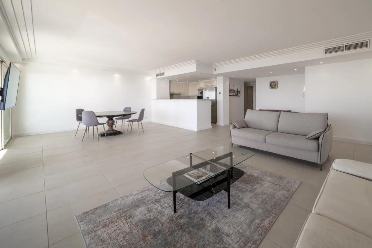 Appartement 4 pièces vue mer à vendre - Cannes Californie