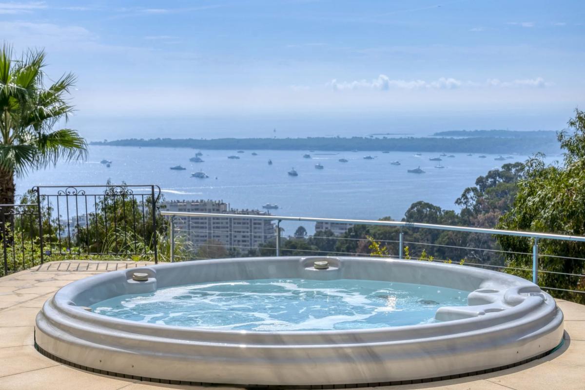 Cannes Super Cannes  Villa à vendre vue mer